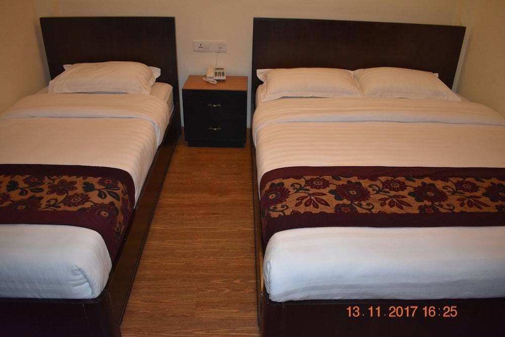 Hotel Hema Катманду Екстер'єр фото