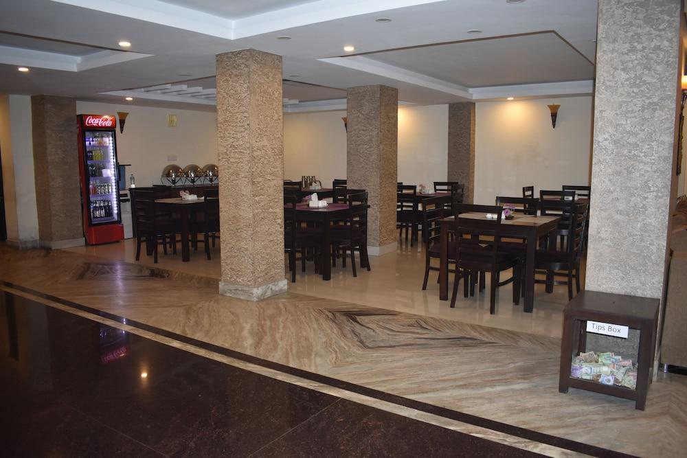 Hotel Hema Катманду Екстер'єр фото