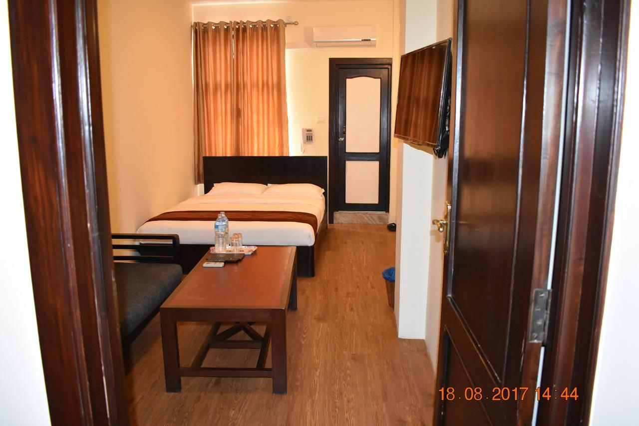 Hotel Hema Катманду Екстер'єр фото