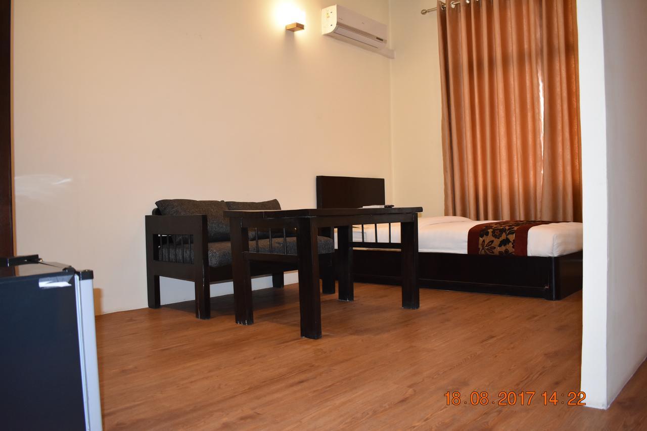 Hotel Hema Катманду Екстер'єр фото