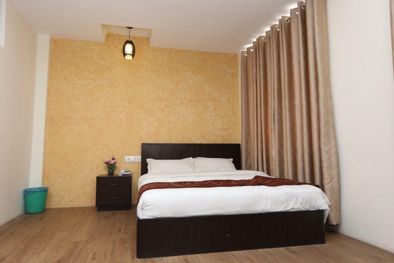 Hotel Hema Катманду Екстер'єр фото