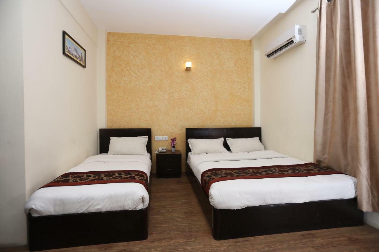 Hotel Hema Катманду Екстер'єр фото